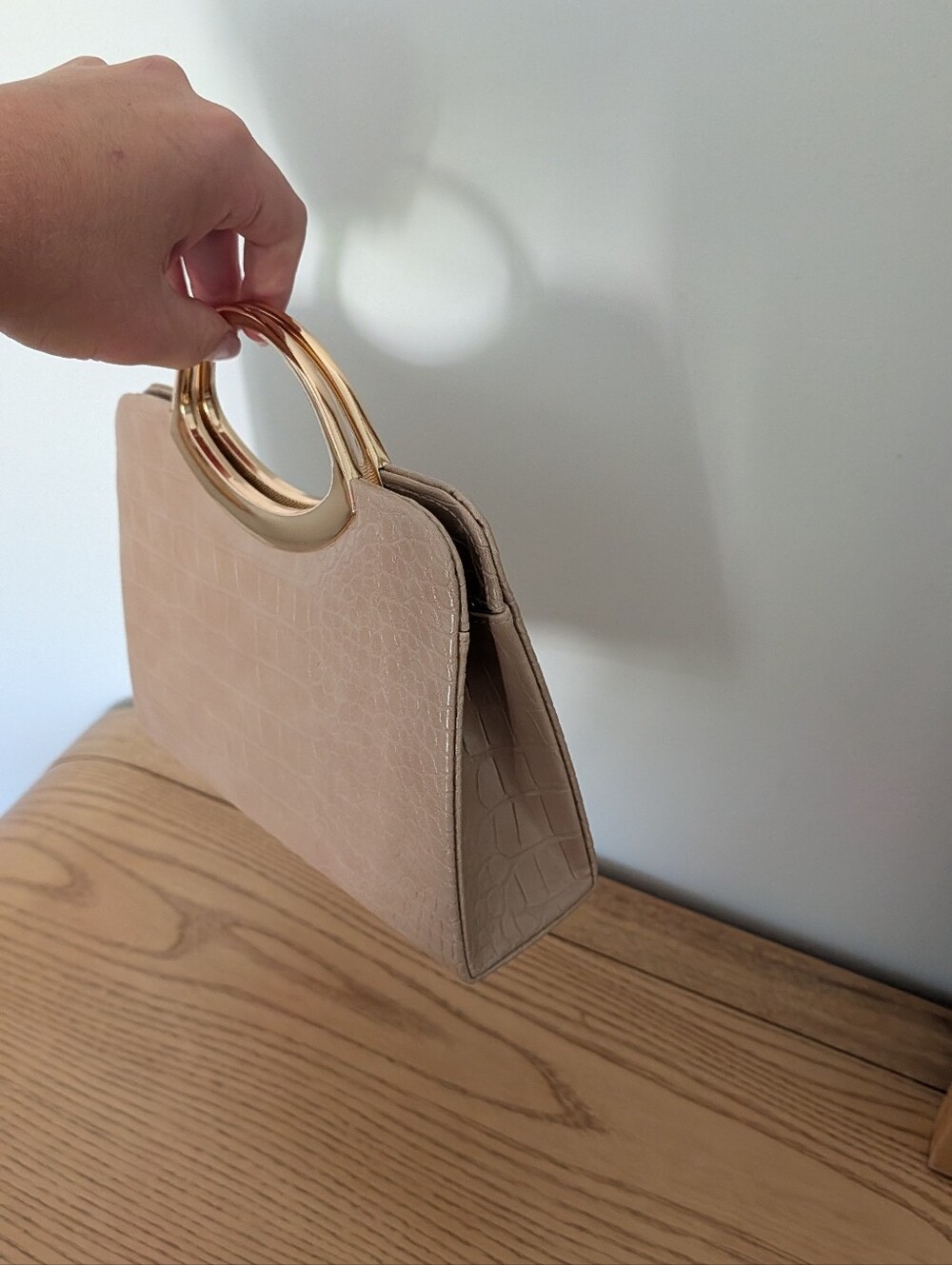 Elegant Beige Croc-Texture Top Handle Bag with Gold Rings